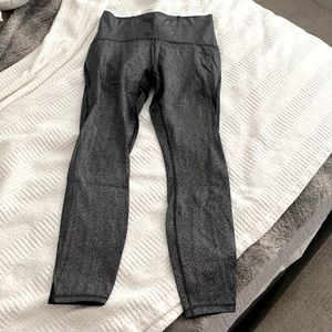 Train times metallic legging